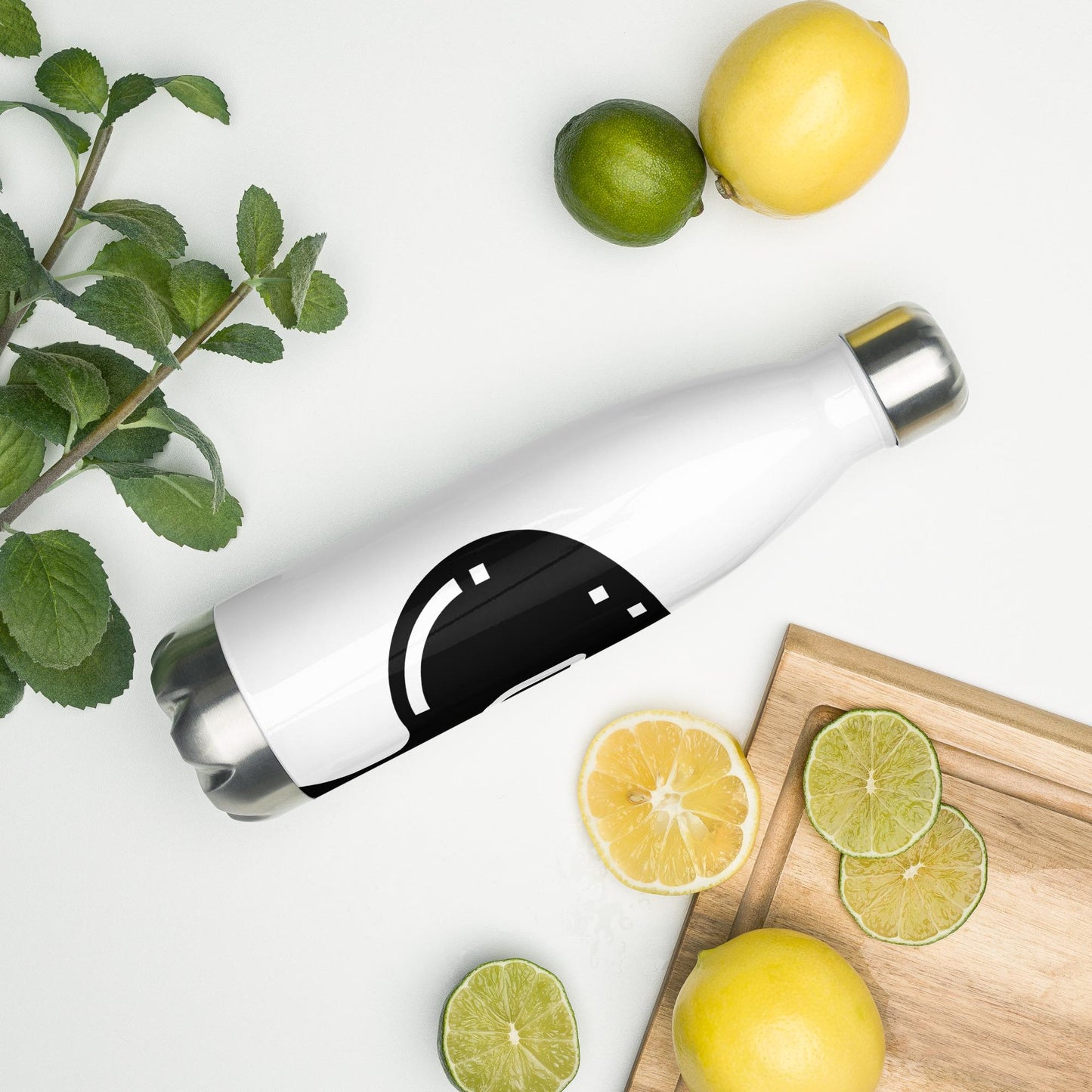 Stainless steel water bottle