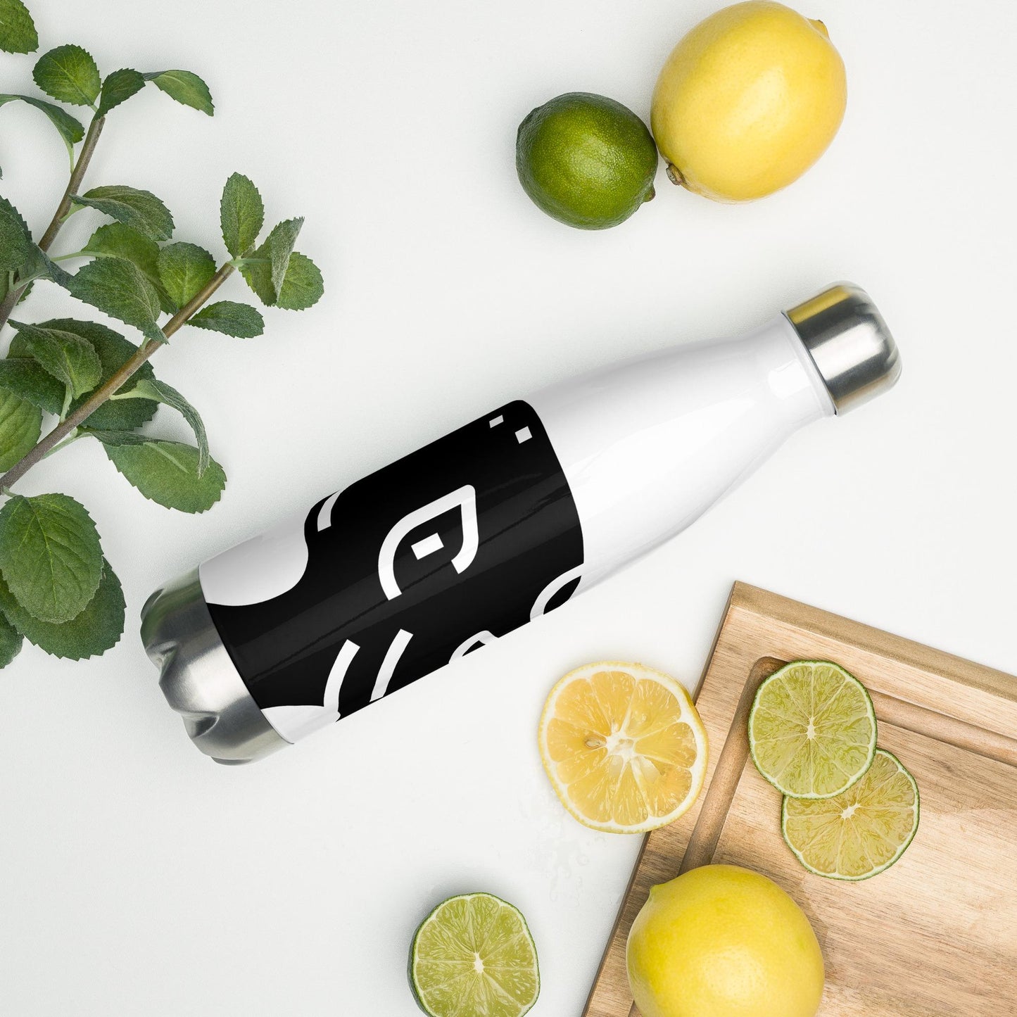 Stainless steel water bottle